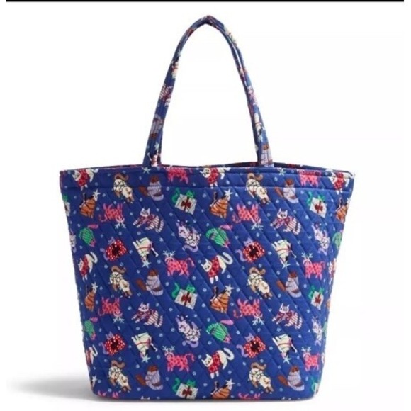 Vera Bradley Catnip Christmas Pattern Essential Grand Tote - Picture 1 of 3